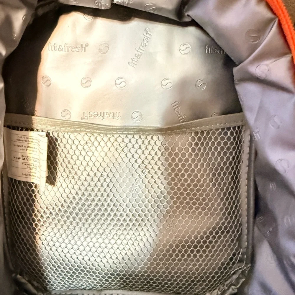 Kid’s Super Cute Fit + Fresh Less Drama More Llama Insulated Lunch Bag NWOT